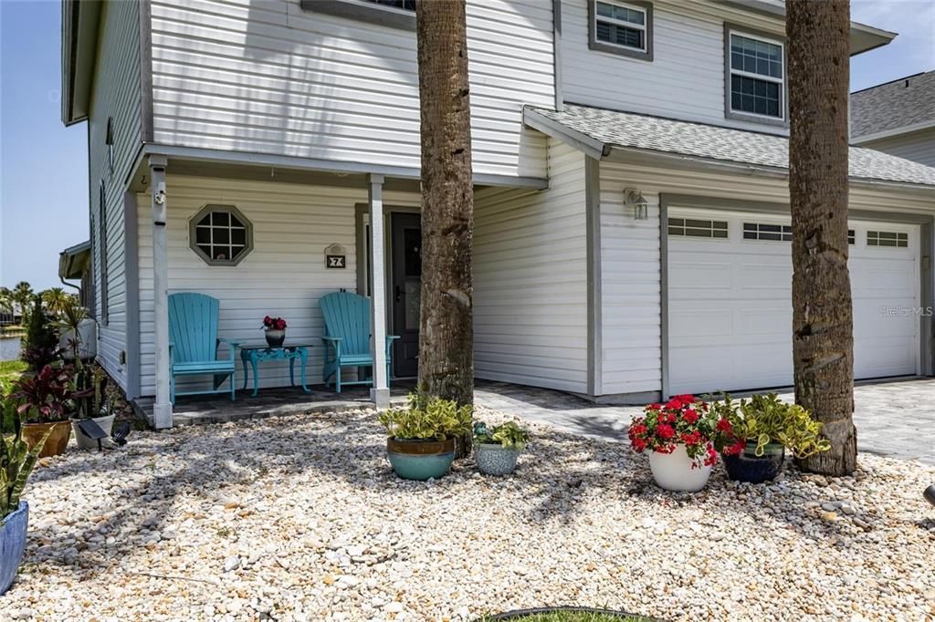 For Sale: $649,000 (3 beds, 2 baths, 1906 Square Feet)