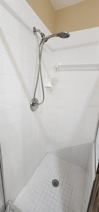 For Sale: $319,900 (4 beds, 2 baths, 1694 Square Feet)