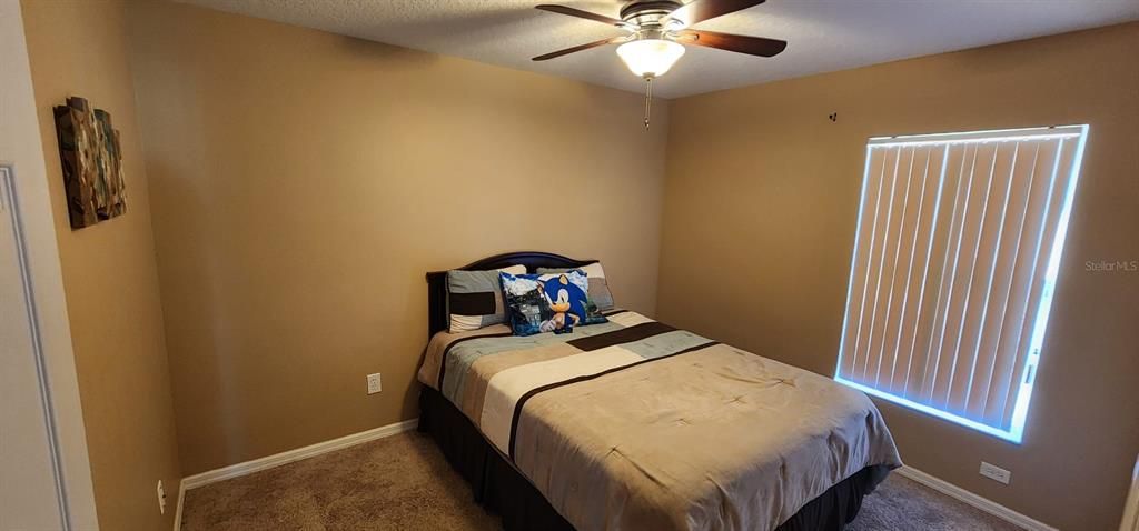 For Sale: $319,900 (4 beds, 2 baths, 1694 Square Feet)