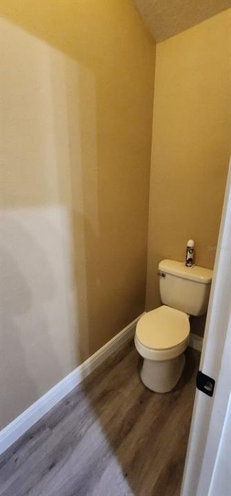 For Sale: $319,900 (4 beds, 2 baths, 1694 Square Feet)