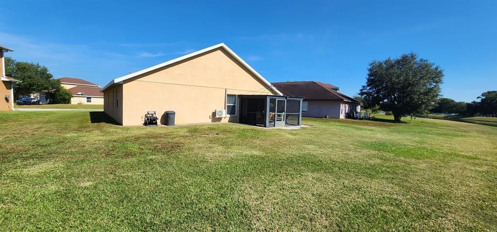 For Sale: $319,900 (4 beds, 2 baths, 1694 Square Feet)