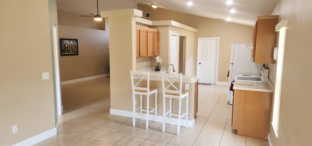 For Sale: $319,900 (4 beds, 2 baths, 1694 Square Feet)