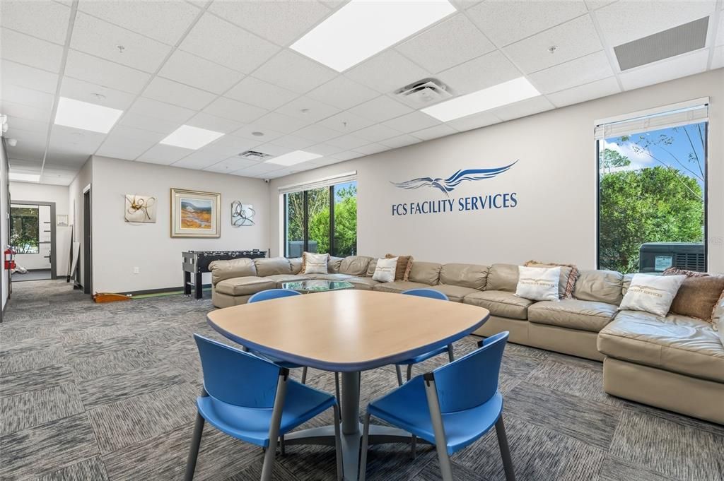 На продажу: $5,595,000 (0 спален, 0 ванн, 10592 Квадратных фут)