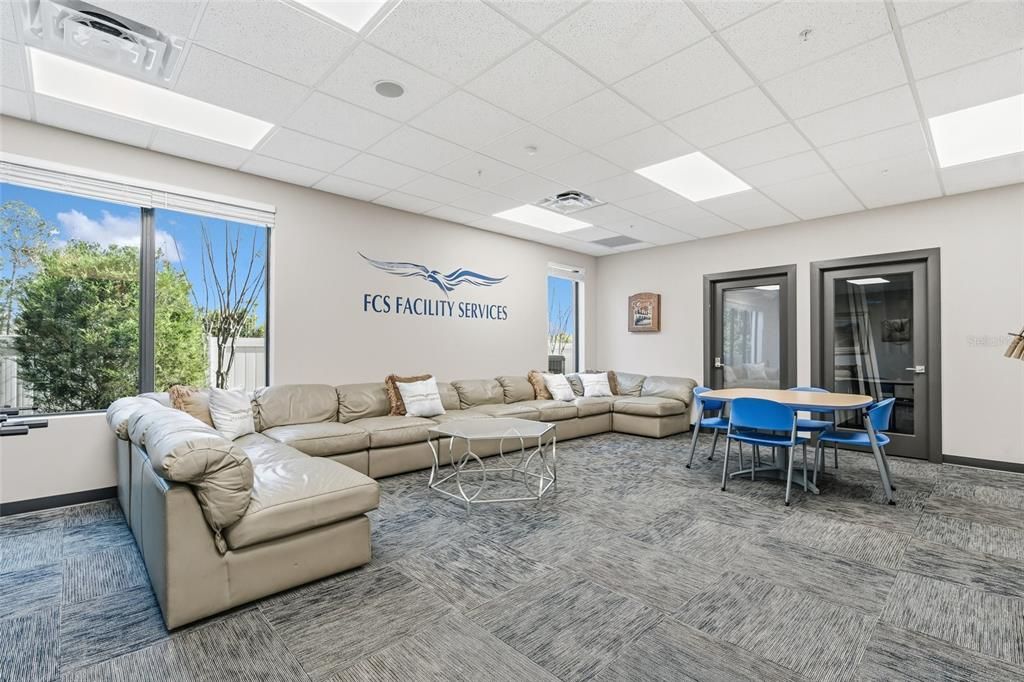 На продажу: $5,595,000 (0 спален, 0 ванн, 10592 Квадратных фут)