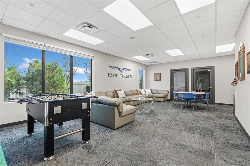 На продажу: $5,595,000 (0 спален, 0 ванн, 10592 Квадратных фут)