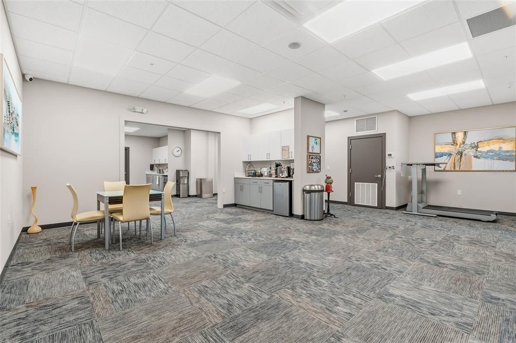 На продажу: $5,595,000 (0 спален, 0 ванн, 10592 Квадратных фут)