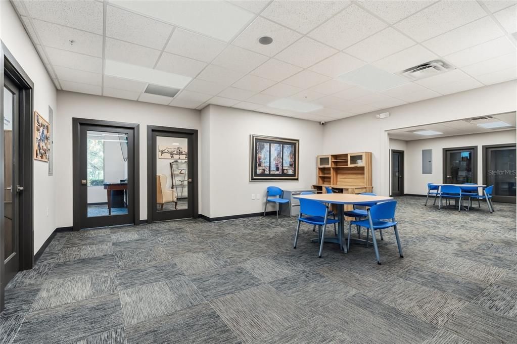 На продажу: $5,595,000 (0 спален, 0 ванн, 10592 Квадратных фут)