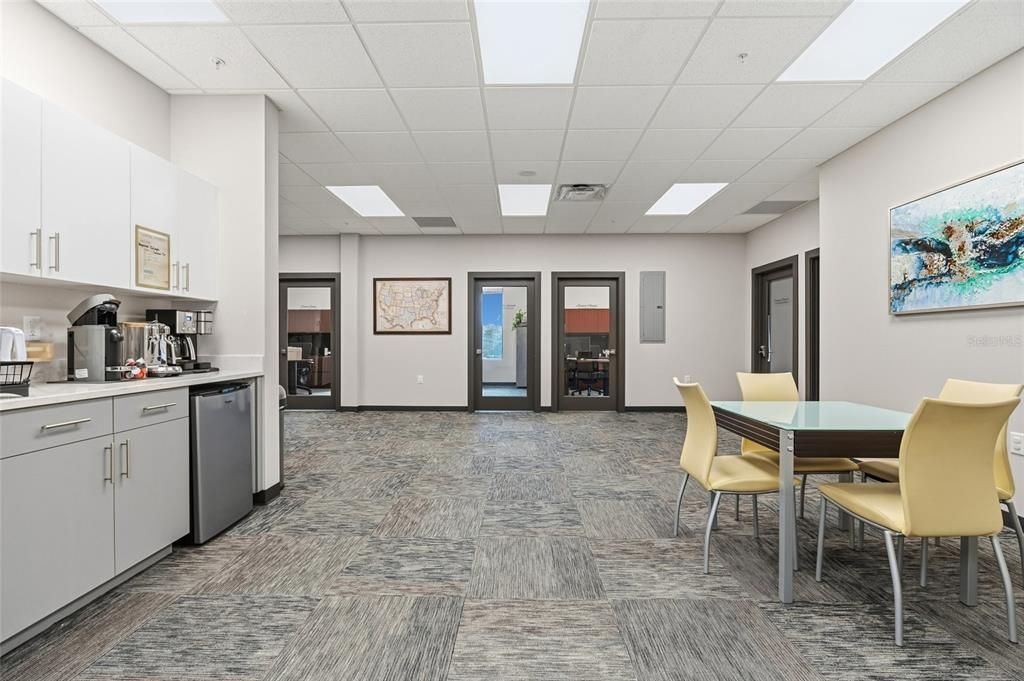 На продажу: $5,595,000 (0 спален, 0 ванн, 10592 Квадратных фут)