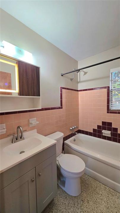 En Renta: $1,900 (2 camas, 1 baños, 810 Pies cuadrados)