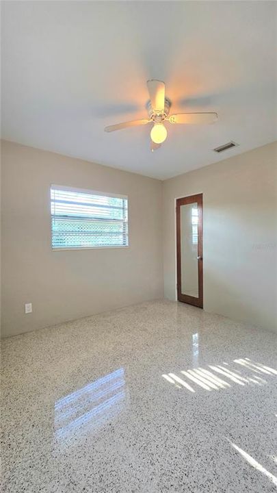 En Renta: $1,900 (2 camas, 1 baños, 810 Pies cuadrados)