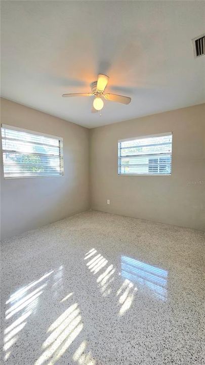 En Renta: $1,900 (2 camas, 1 baños, 810 Pies cuadrados)