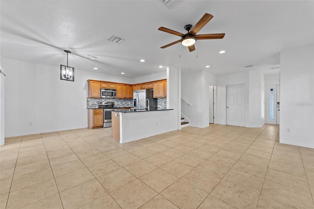 В аренду: $2,500 (3 спален, 2 ванн, 1602 Квадратных фут)