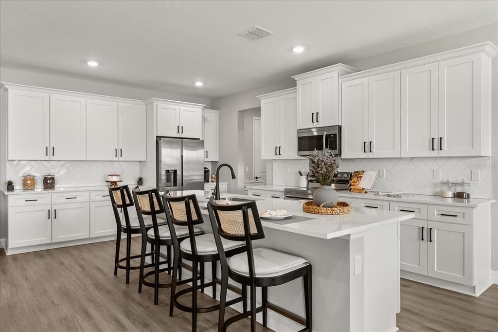 For Sale: $421,900 (4 beds, 3 baths, 2478 Square Feet)