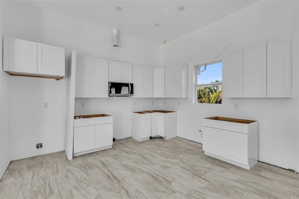 En Venta: $489,900 (3 camas, 3 baños, 2100 Pies cuadrados)