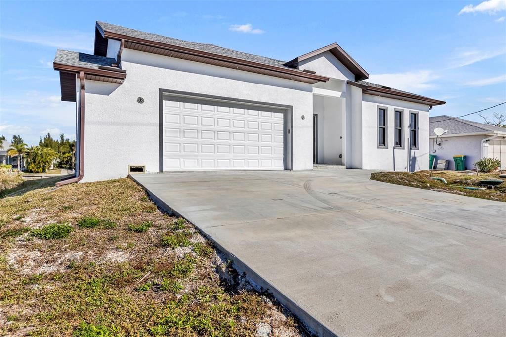 En Venta: $489,900 (3 camas, 3 baños, 2100 Pies cuadrados)