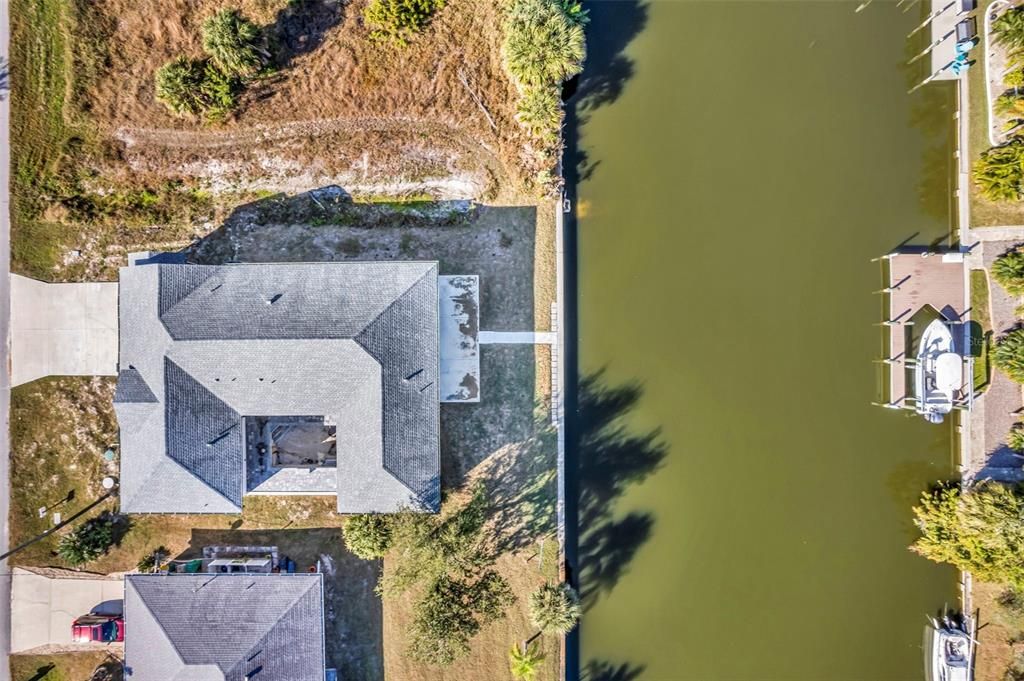 En Venta: $489,900 (3 camas, 3 baños, 2100 Pies cuadrados)