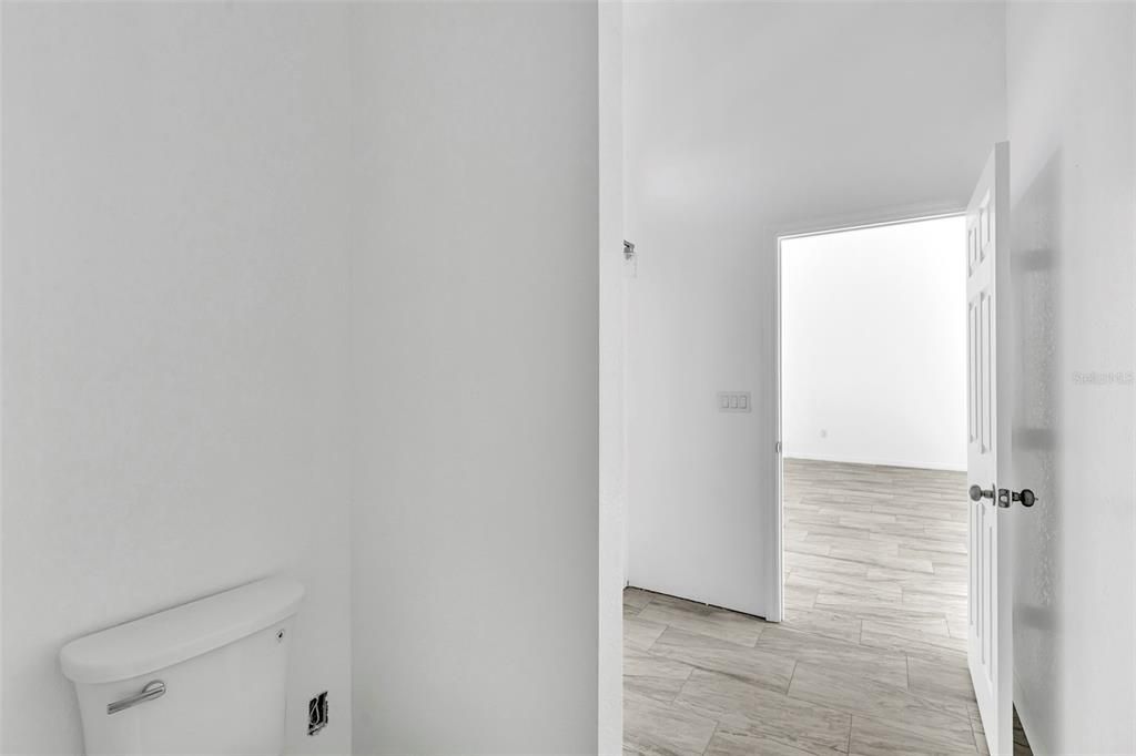 En Venta: $489,900 (3 camas, 3 baños, 2100 Pies cuadrados)