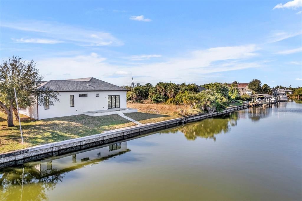 En Venta: $489,900 (3 camas, 3 baños, 2100 Pies cuadrados)