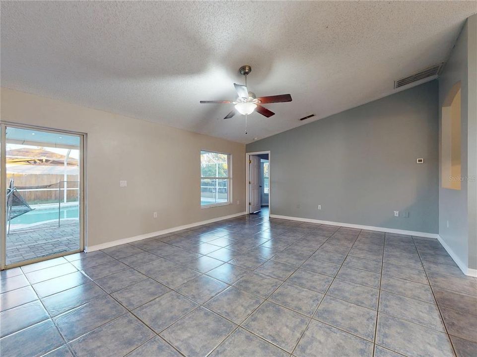 For Sale: $395,000 (4 beds, 2 baths, 2032 Square Feet)