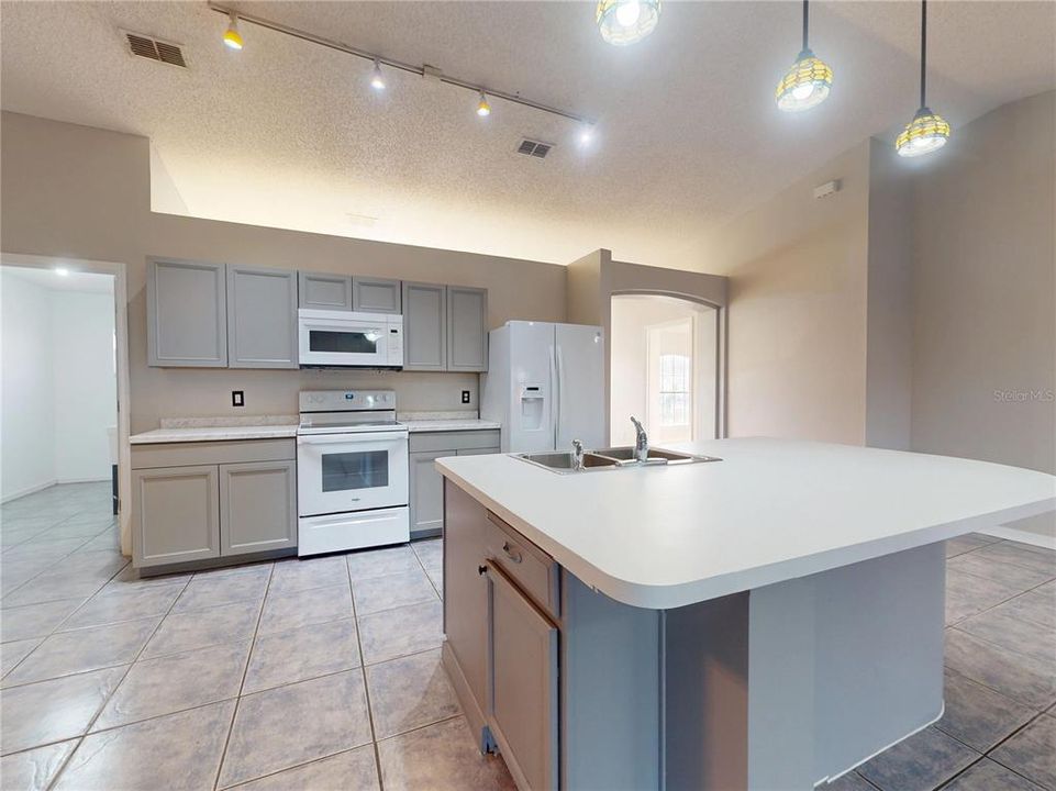 For Sale: $395,000 (4 beds, 2 baths, 2032 Square Feet)