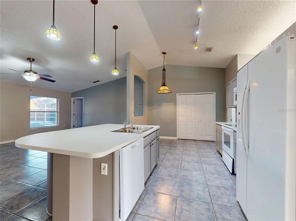 For Sale: $395,000 (4 beds, 2 baths, 2032 Square Feet)