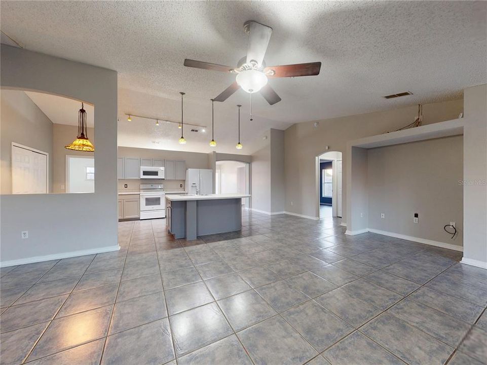 For Sale: $395,000 (4 beds, 2 baths, 2032 Square Feet)