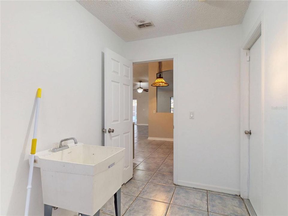 For Sale: $395,000 (4 beds, 2 baths, 2032 Square Feet)