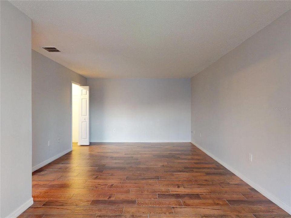 For Sale: $395,000 (4 beds, 2 baths, 2032 Square Feet)