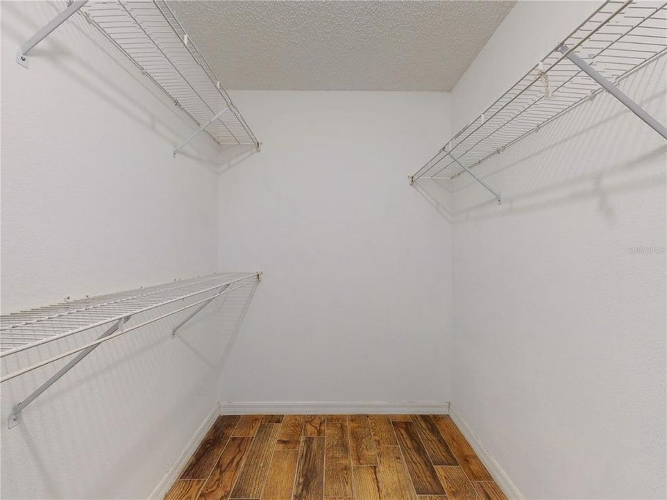 For Sale: $395,000 (4 beds, 2 baths, 2032 Square Feet)