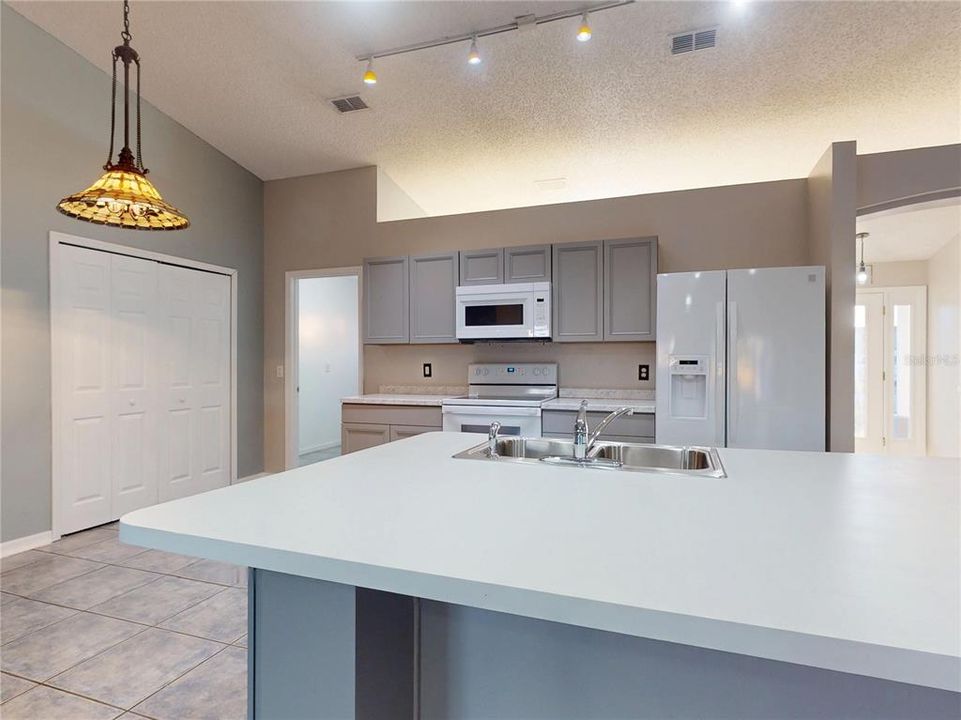 For Sale: $395,000 (4 beds, 2 baths, 2032 Square Feet)