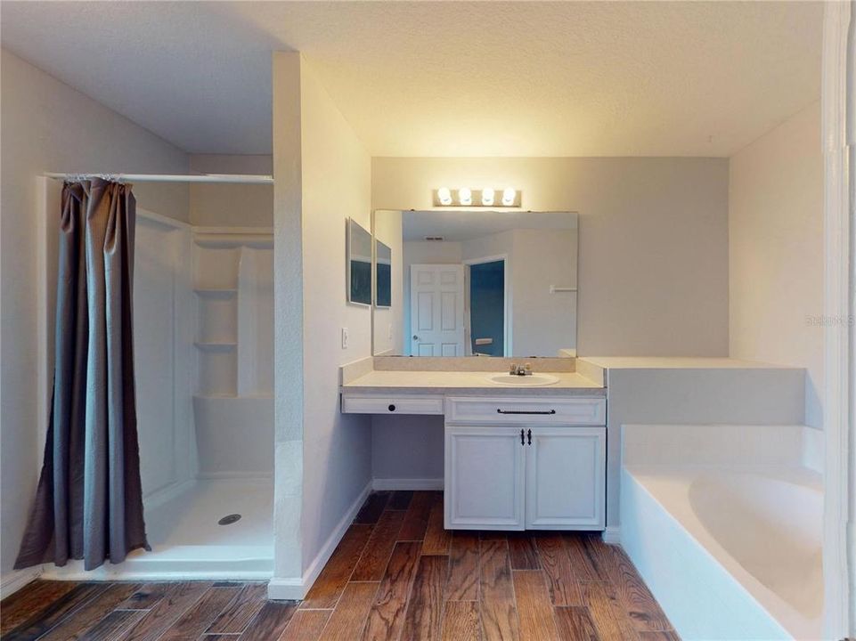 For Sale: $395,000 (4 beds, 2 baths, 2032 Square Feet)