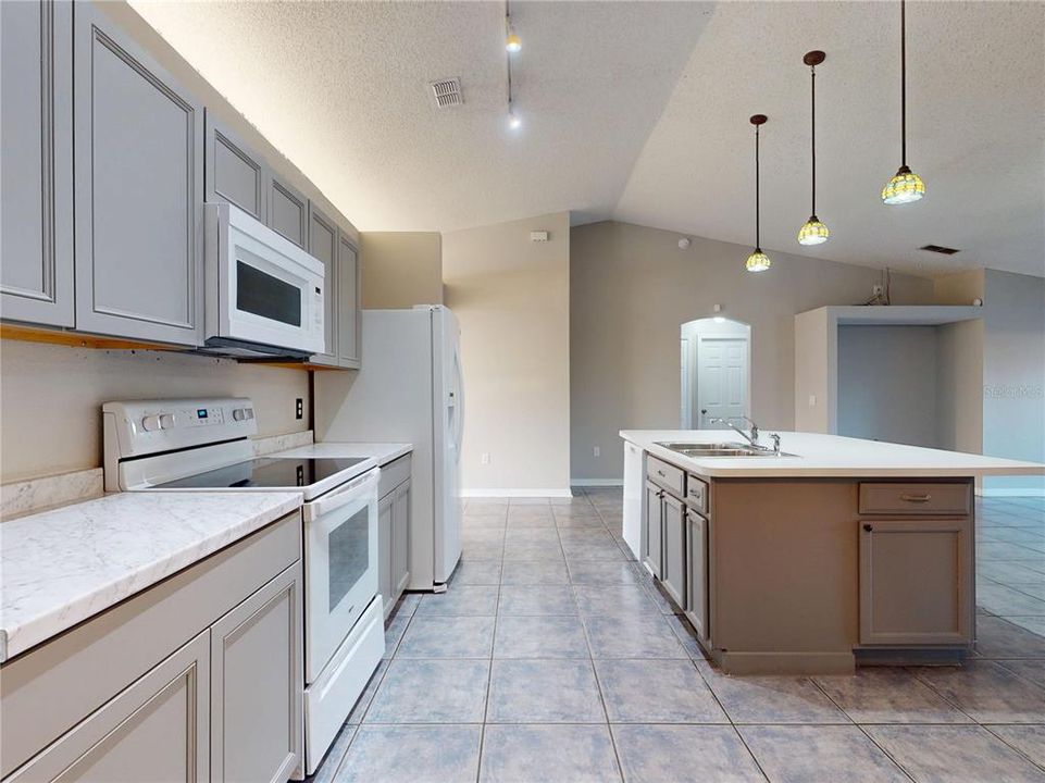 For Sale: $395,000 (4 beds, 2 baths, 2032 Square Feet)