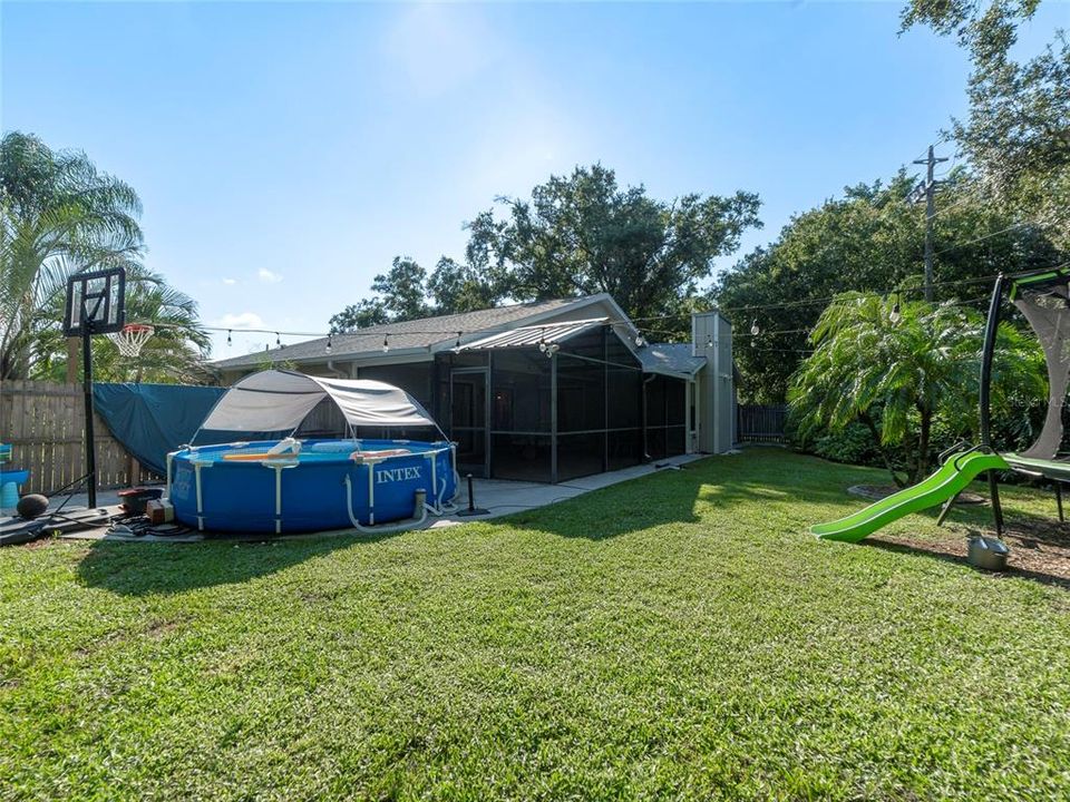 For Sale: $425,000 (3 beds, 2 baths, 1594 Square Feet)