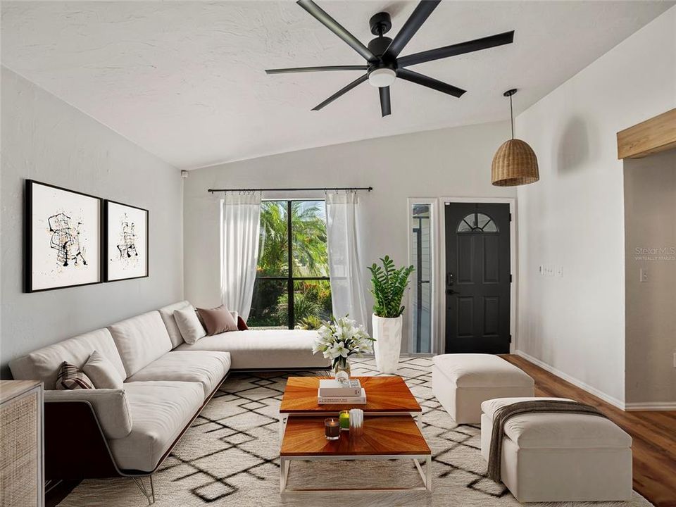 For Sale: $425,000 (3 beds, 2 baths, 1594 Square Feet)