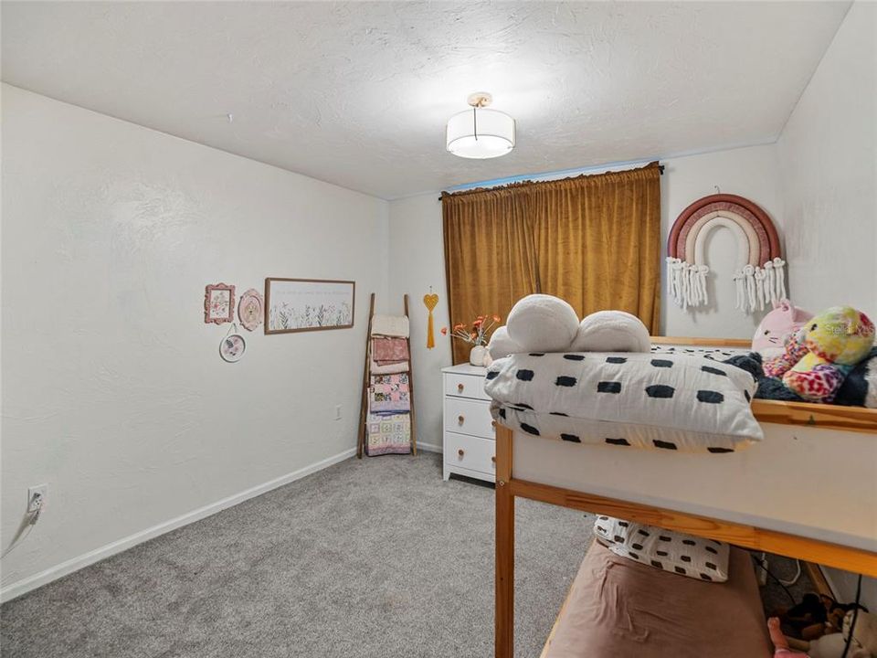 For Sale: $425,000 (3 beds, 2 baths, 1594 Square Feet)