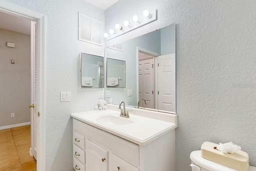 待售: $266,900 (3 贝兹, 2 浴室, 1227 平方英尺)