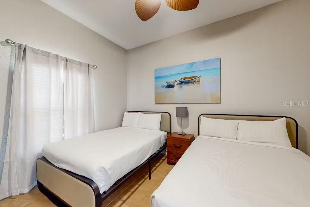 待售: $266,900 (3 贝兹, 2 浴室, 1227 平方英尺)