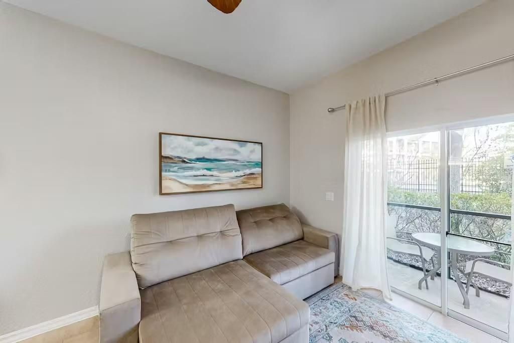 待售: $266,900 (3 贝兹, 2 浴室, 1227 平方英尺)