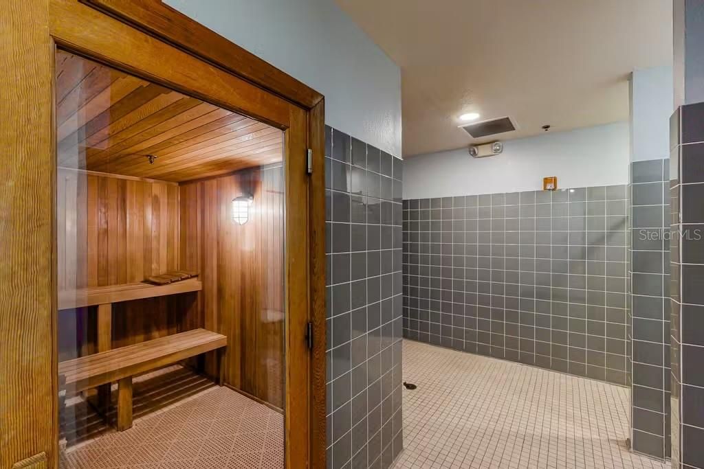 待售: $266,900 (3 贝兹, 2 浴室, 1227 平方英尺)