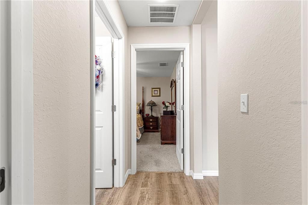 待售: $240,000 (3 贝兹, 2 浴室, 1599 平方英尺)