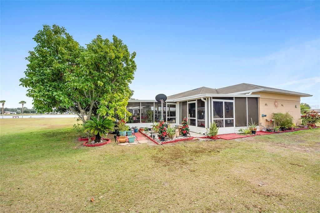 На продажу: $179,999 (3 спален, 1 ванн, 960 Квадратных фут)