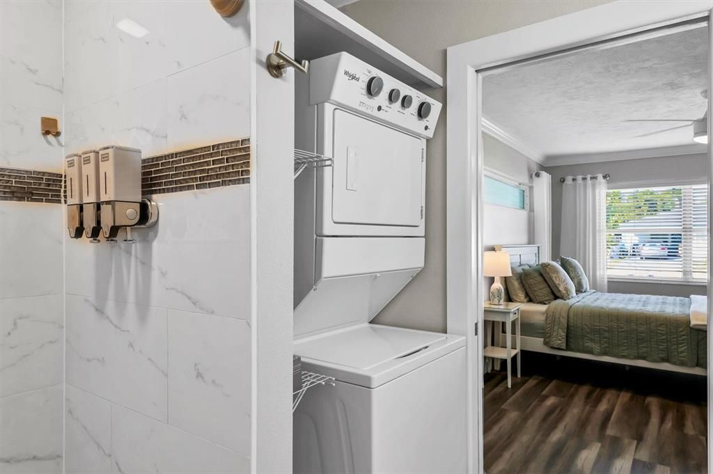 For Sale: $425,000 (3 beds, 2 baths, 1186 Square Feet)