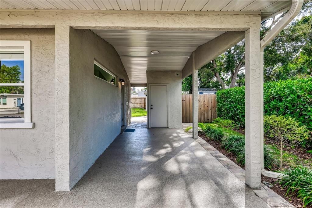 For Sale: $425,000 (3 beds, 2 baths, 1186 Square Feet)