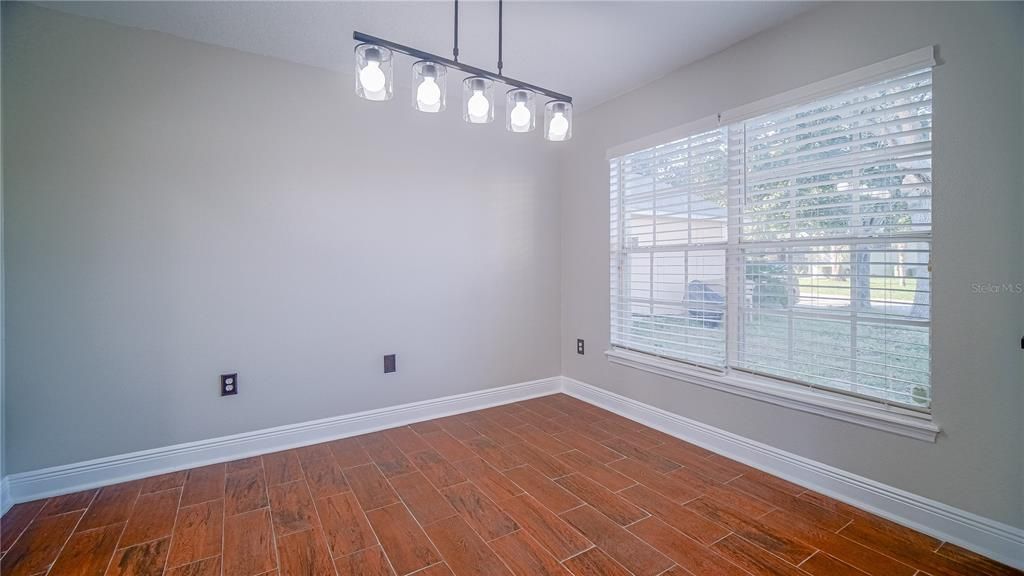 出租: $2,475 (3 贝兹, 2 浴室, 2083 平方英尺)