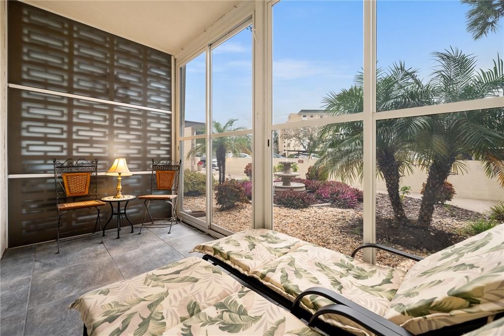 На продажу: $250,000 (2 спален, 2 ванн, 793 Квадратных фут)