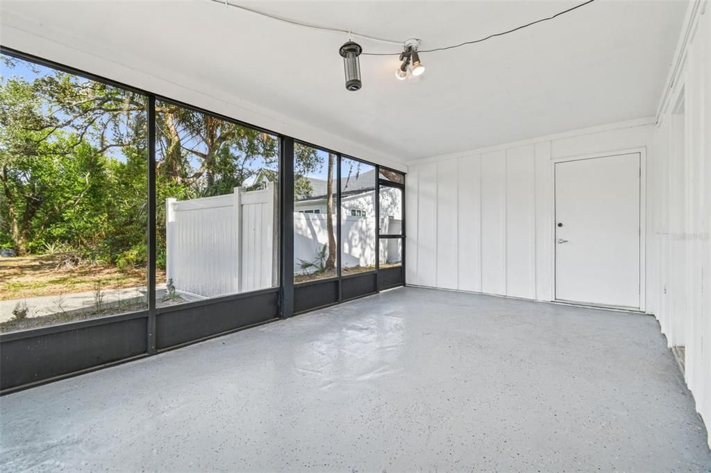 待售: $449,000 (3 贝兹, 2 浴室, 1040 平方英尺)