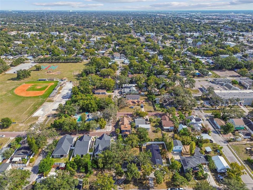 待售: $449,000 (3 贝兹, 2 浴室, 1040 平方英尺)