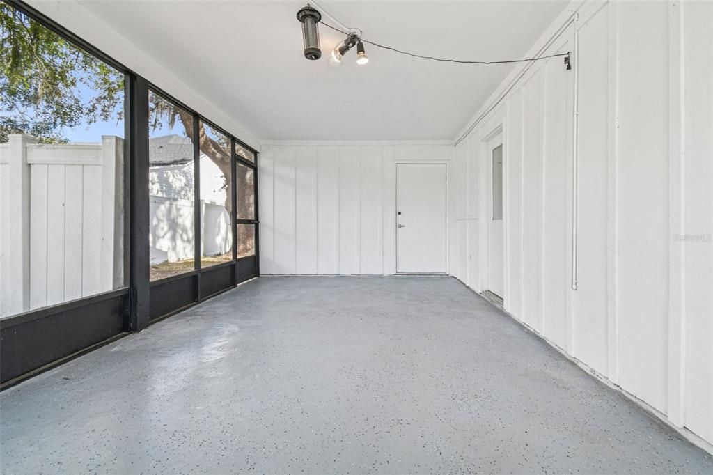 待售: $449,000 (3 贝兹, 2 浴室, 1040 平方英尺)