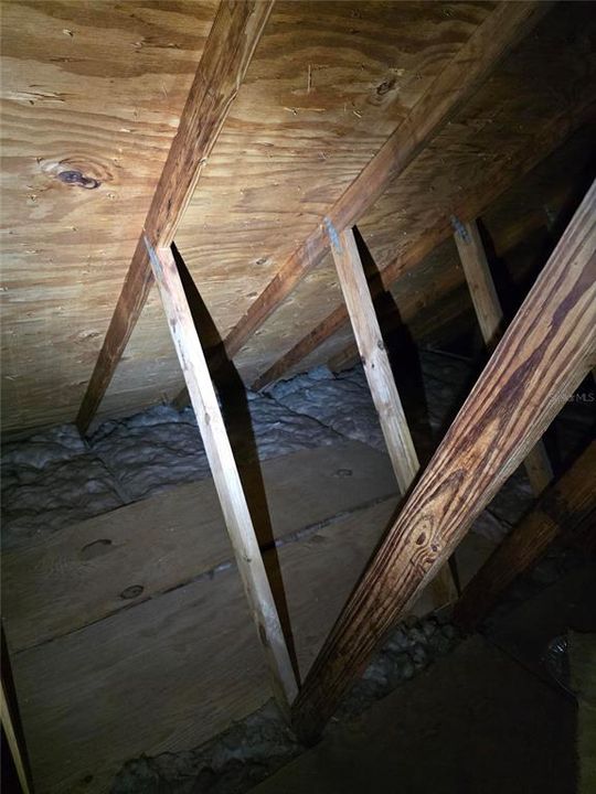 En Venta: $145,000 (3 camas, 1 baños, 1704 Pies cuadrados)