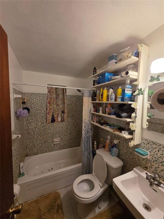 En Venta: $145,000 (3 camas, 1 baños, 1704 Pies cuadrados)